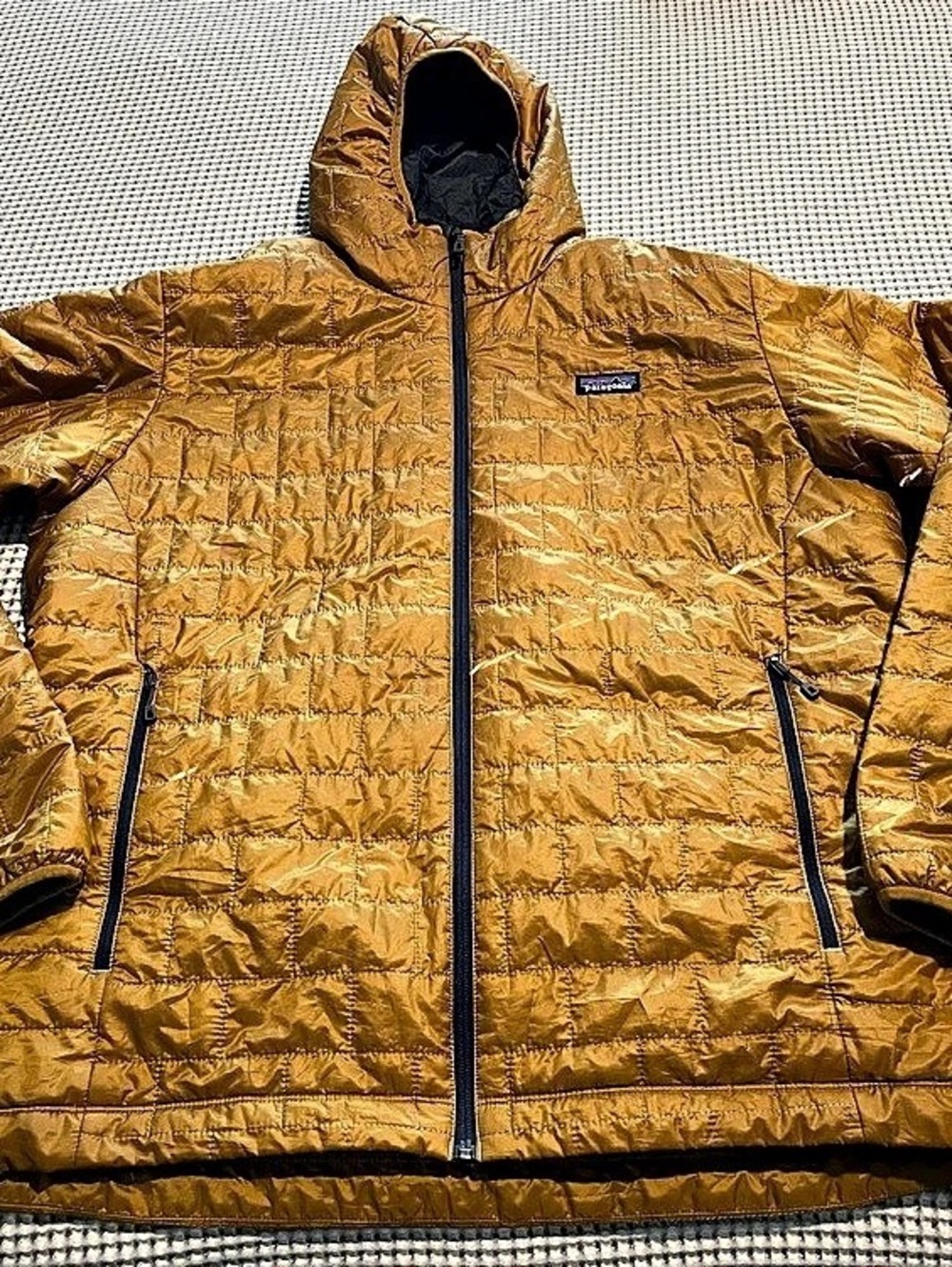 Patagonia Nano Puff Hooded Men’s XL